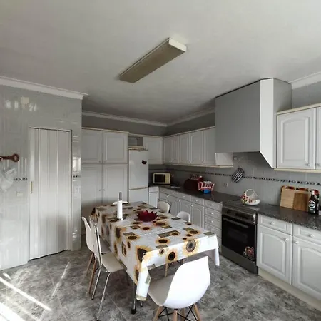 בית נופש Casa Sossegada Na בטלייה